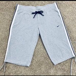 Vintage Nike capris